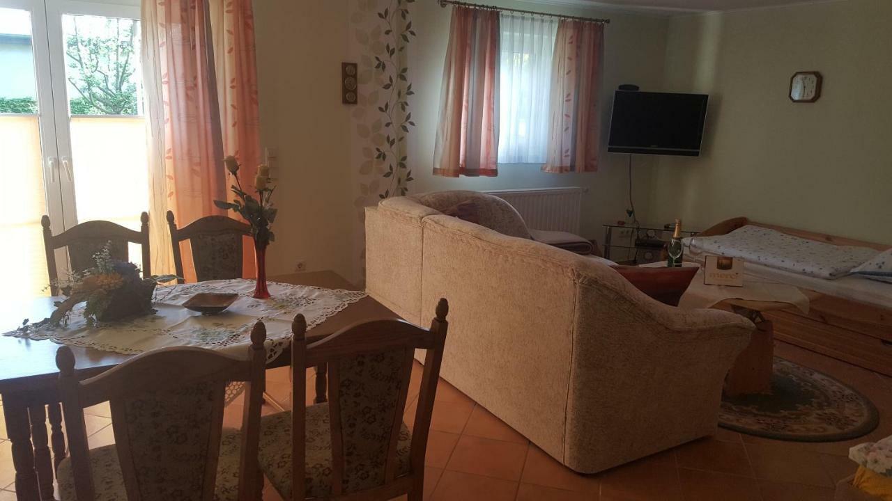 Ferienwohnung "Am Fechtertor- Eingang Zum Schlosspark" Putbus Eksteriør billede
