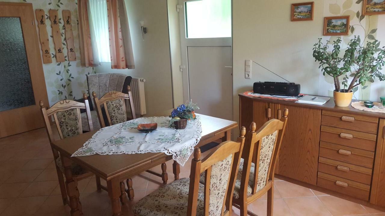 Ferienwohnung "Am Fechtertor- Eingang Zum Schlosspark" Putbus Eksteriør billede